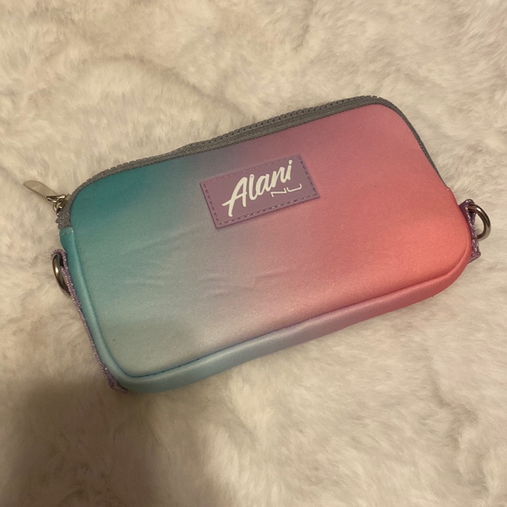 Alani nu bag